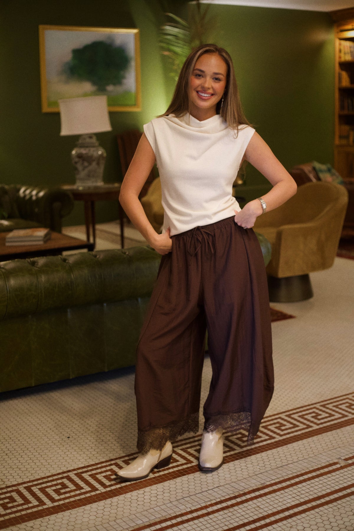 Lace Barrel Pants - Brown