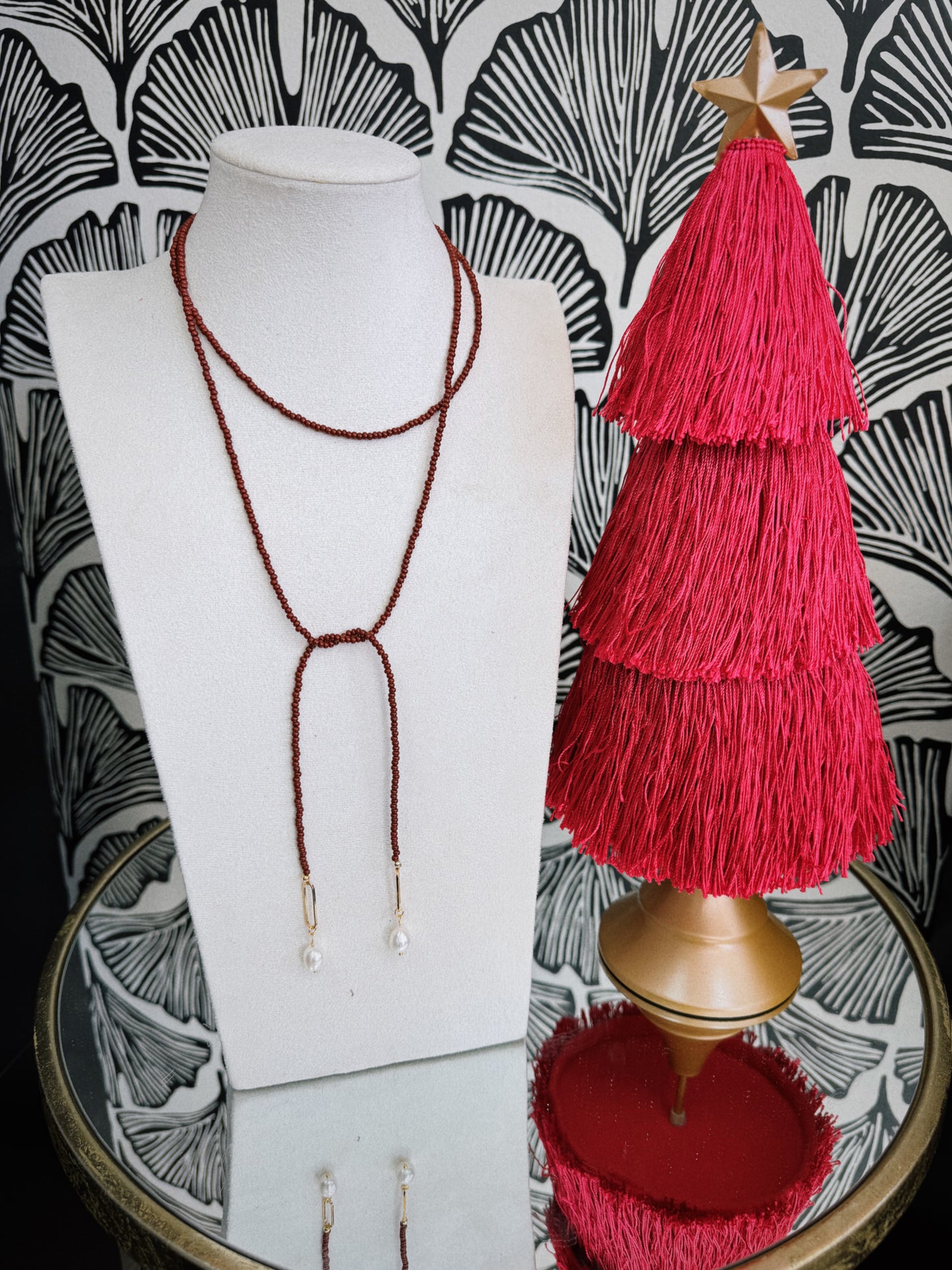 Twist & Go Necklace - Burgundy