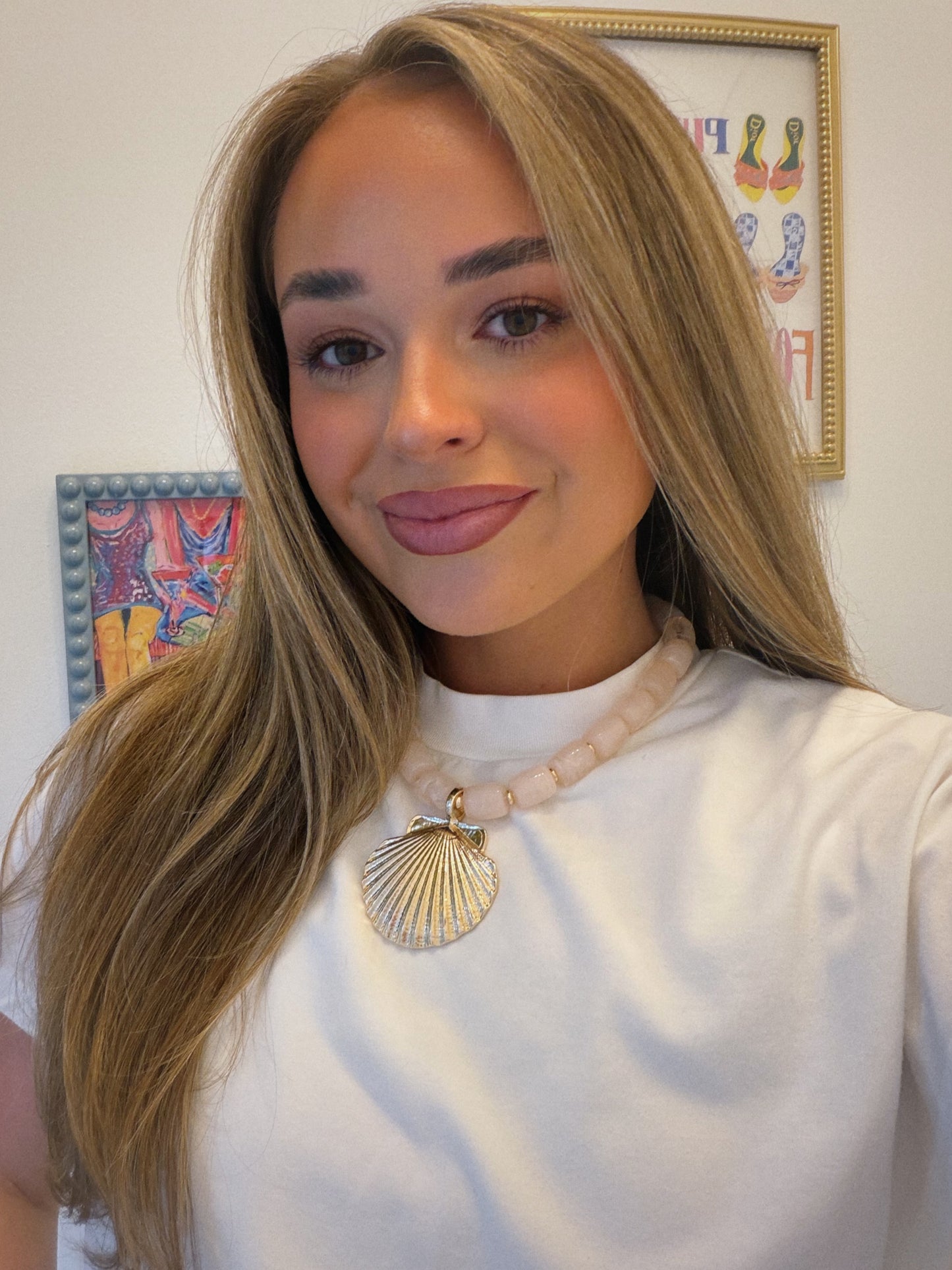 Shell Me Pretty Necklace - Light Pink