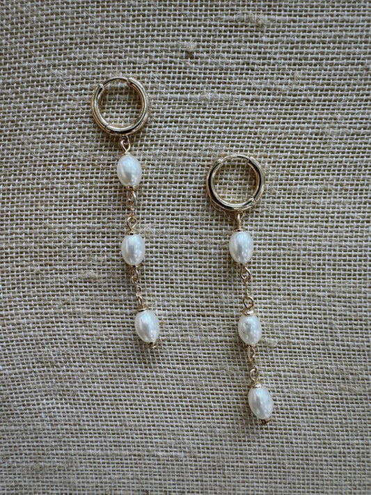 Dangling Pearl Earrings