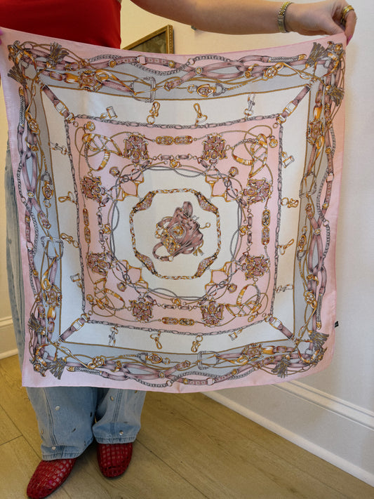 Saddle Scarf