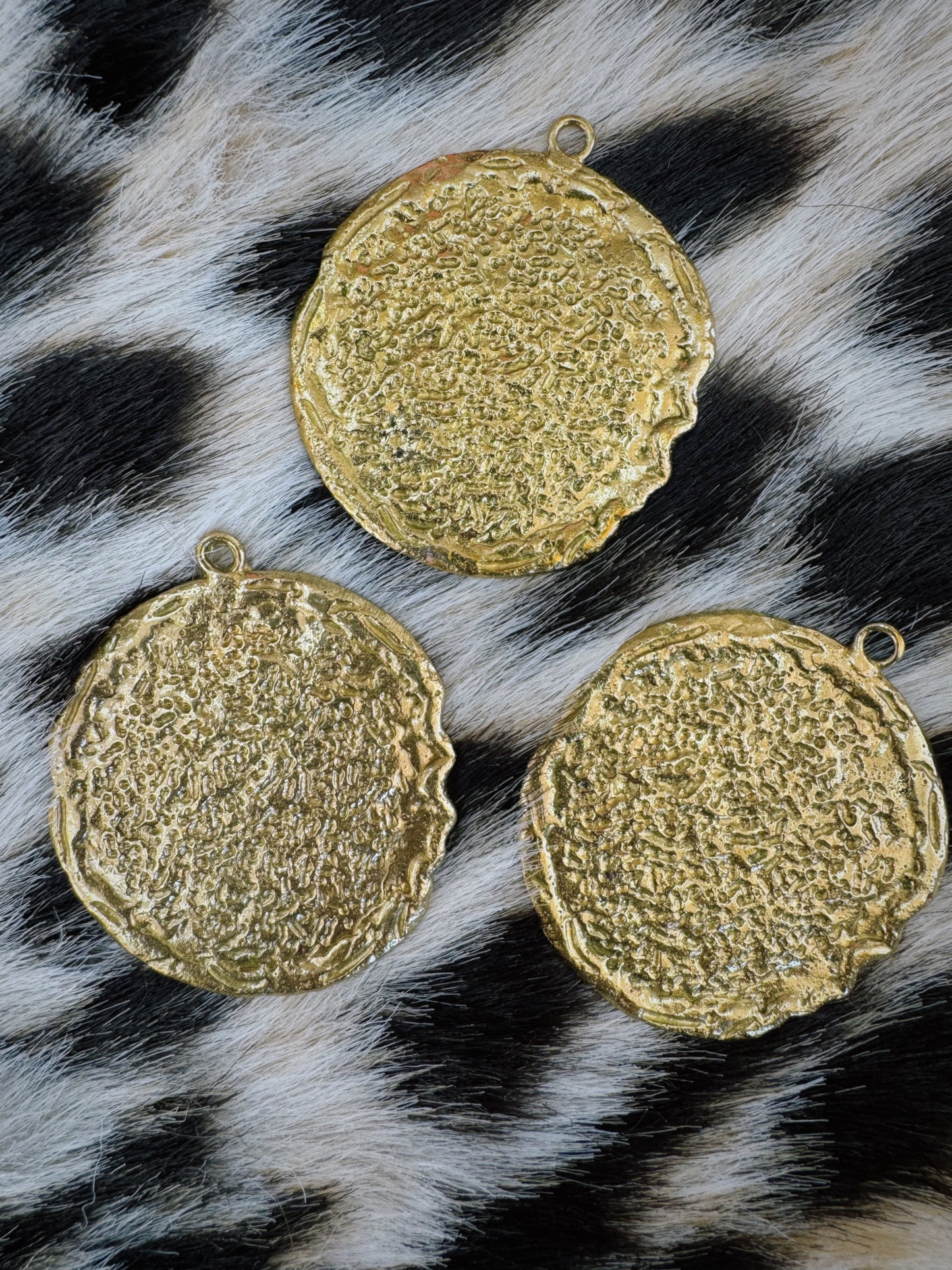 Vintage Circle Charm