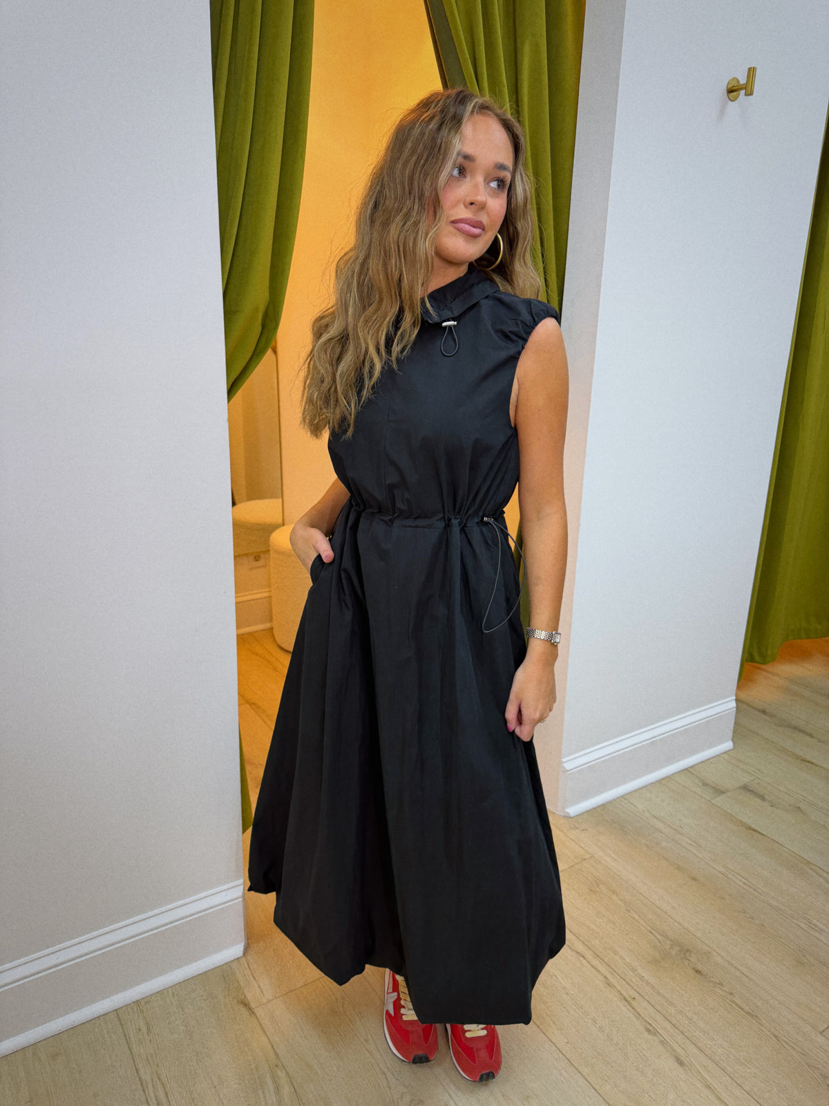 The SoHo Stroll Maxi - Black
