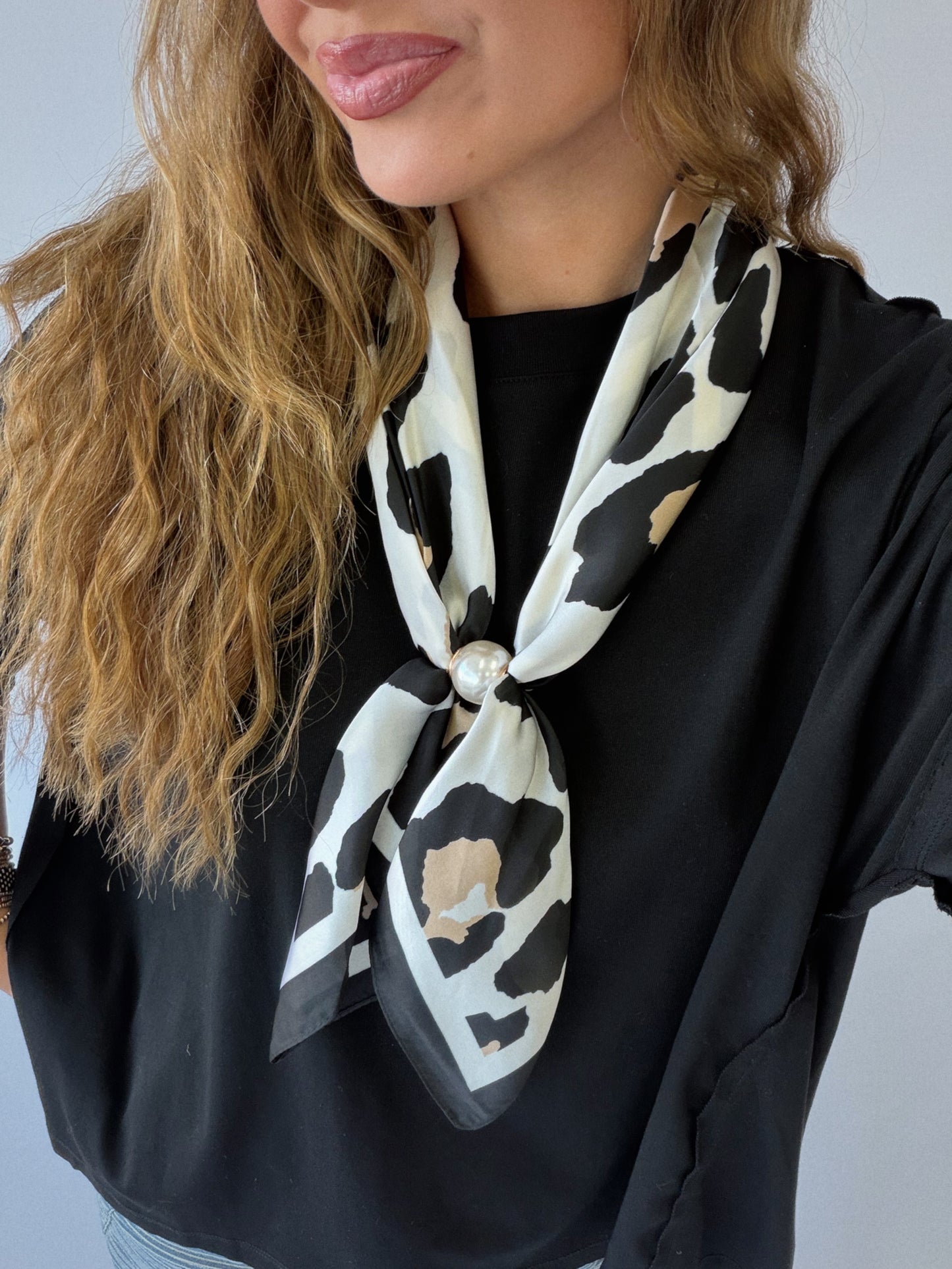 Leopard Pearl Scarf Necklace