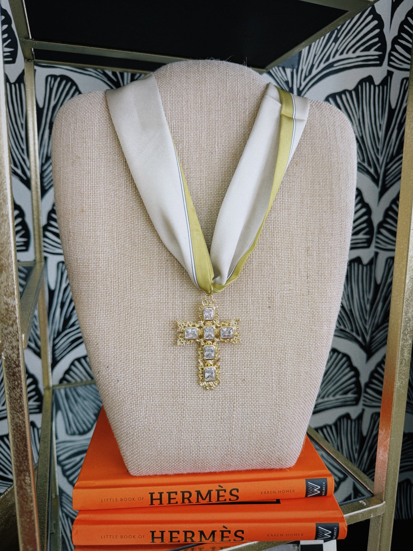 Spring Up Cross Necklace
