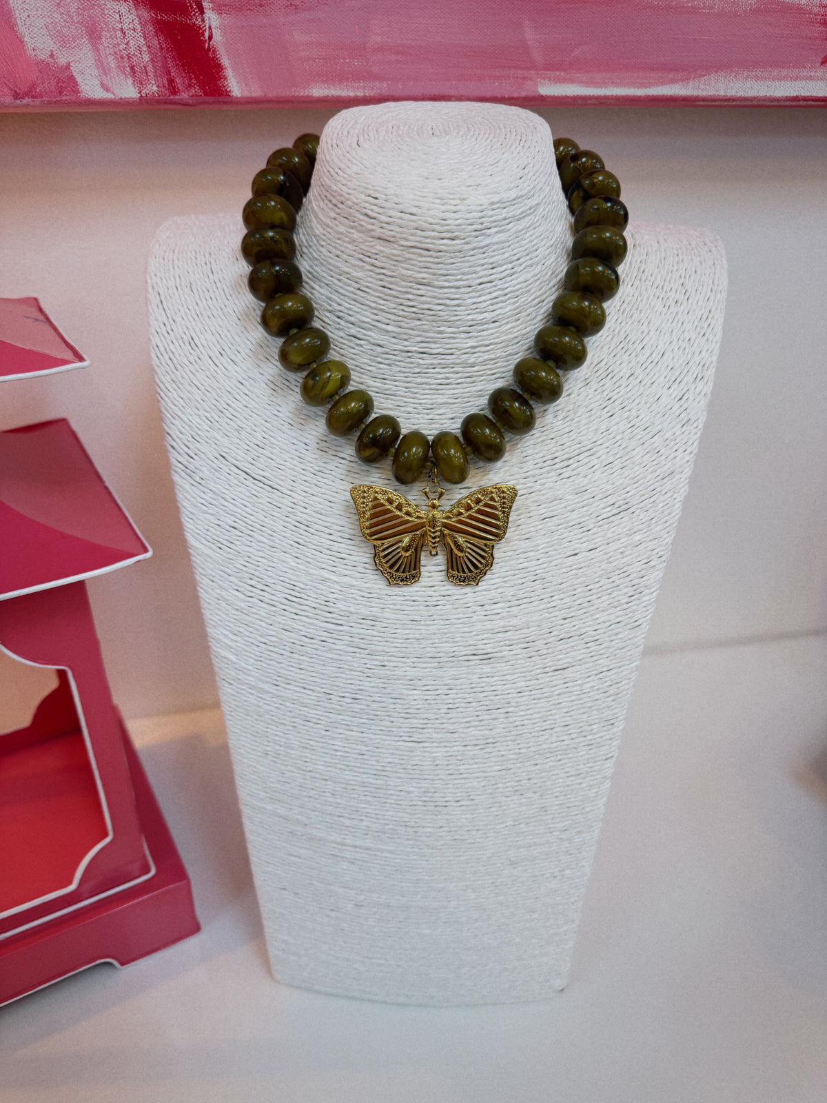 The Social Butterfly Necklace - Olive Green