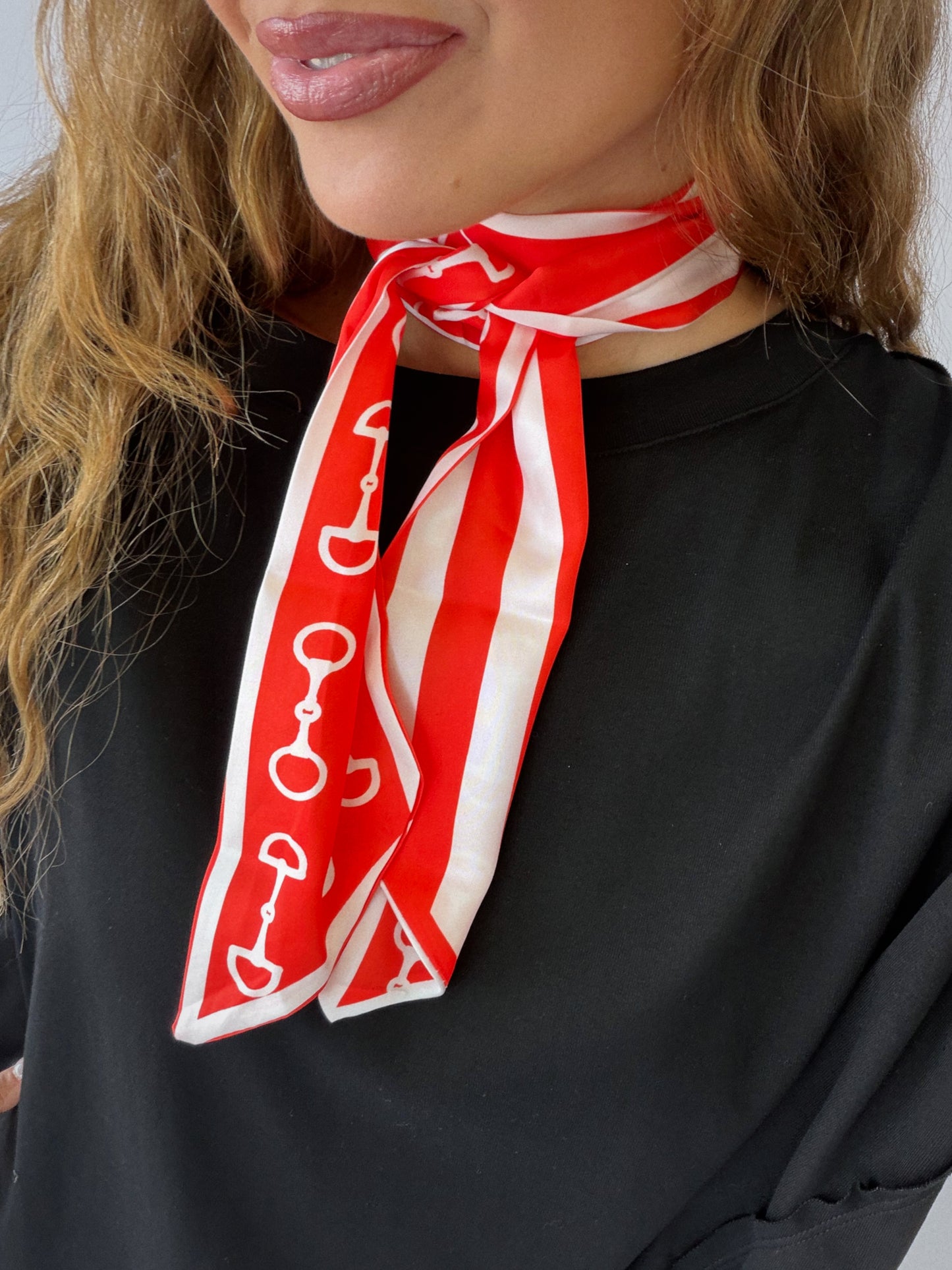 Horsebit Scarf