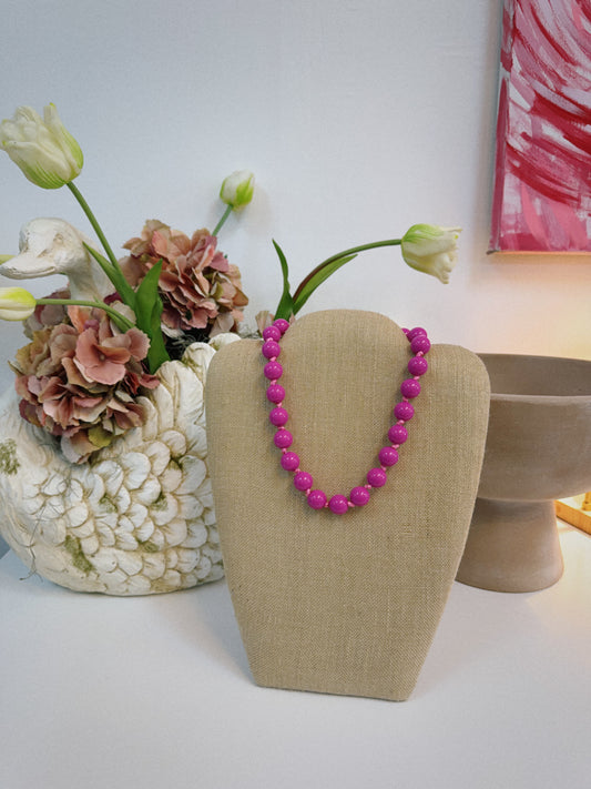 The Cove Beaded Necklace - Hot Pink