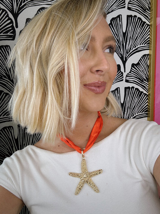 Lead The Way Scarf Necklace