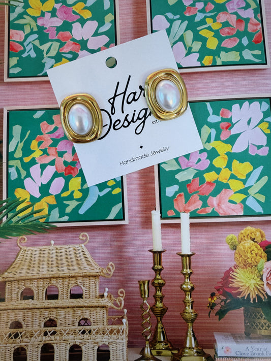Pearl & Gold Studs