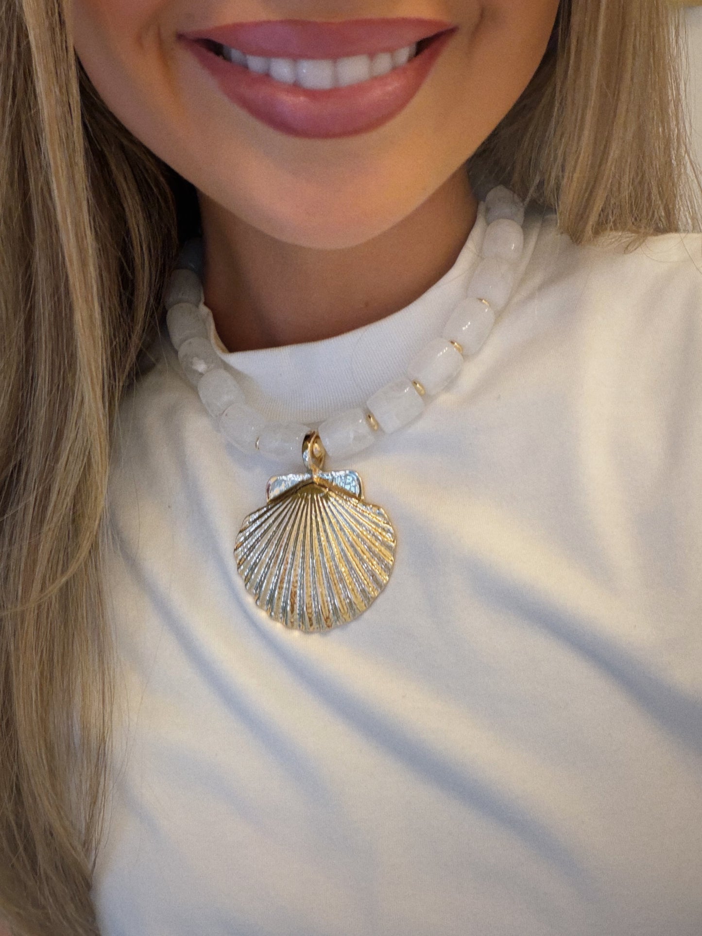 Shell Me Pretty Necklace - White