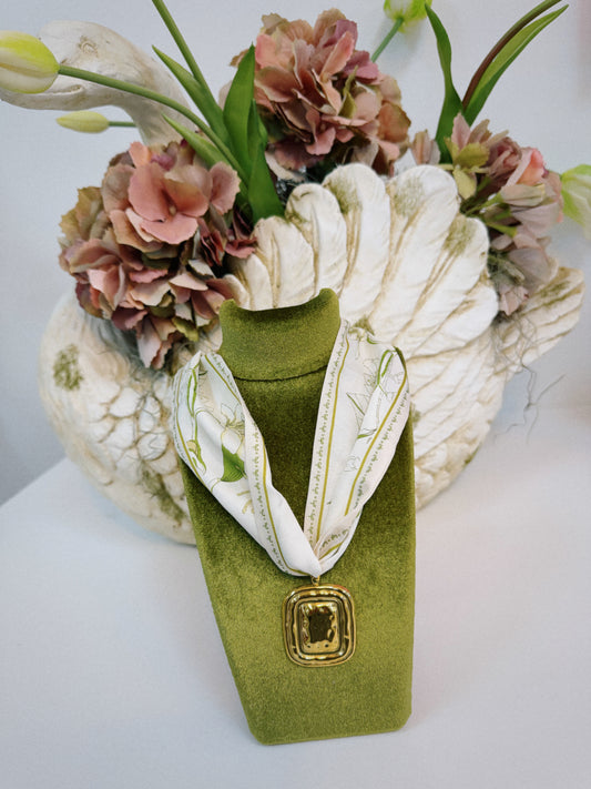 The Golden Frame Scarf Necklace