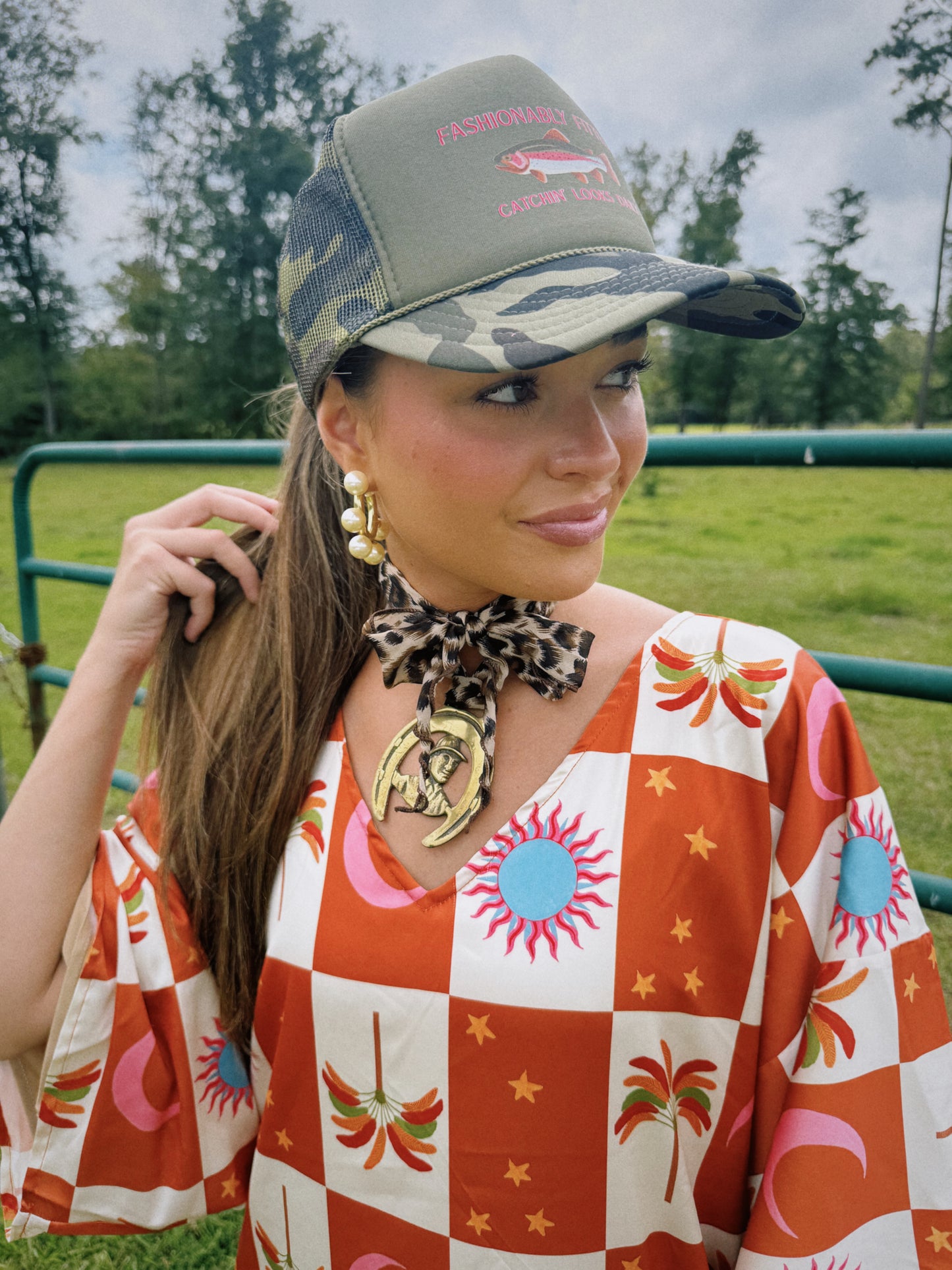 Golden Keepsake Vintage Pendant Scarf Necklace